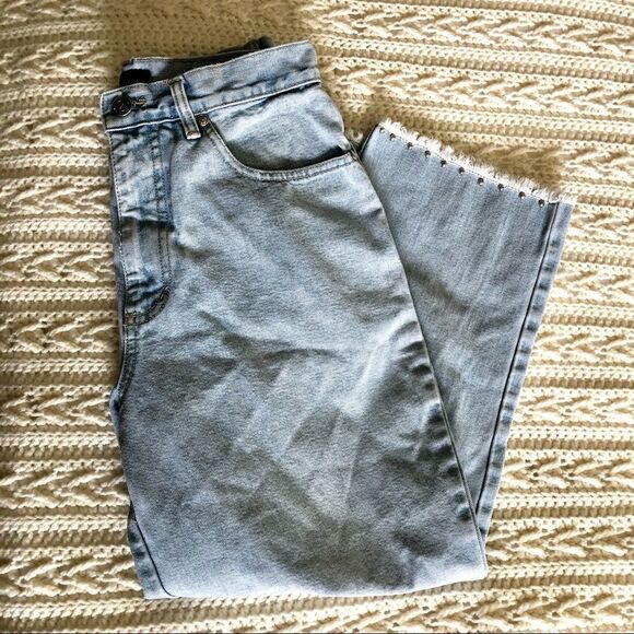 XHILARATION light wash wide leg crop denim jeans silver studs size 5 small - Picture 1 of 13